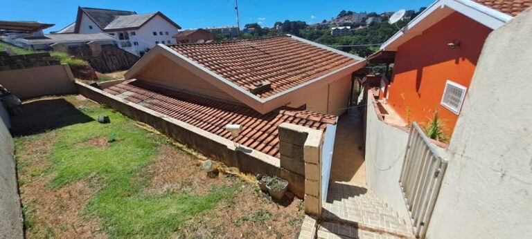 Vende-se casa no bairro assumpção