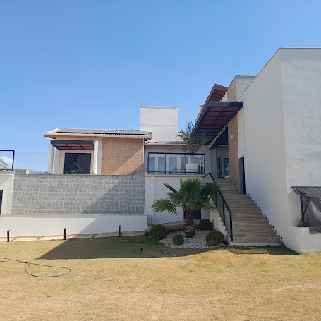 Casa alto Padrão em condomínio Águas lindóia