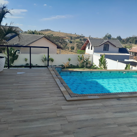 Casa alto Padrão em condomínio Águas lindóia