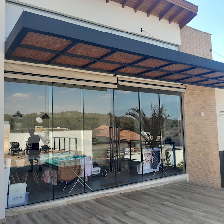 Casa alto Padrão em condomínio Águas lindóia