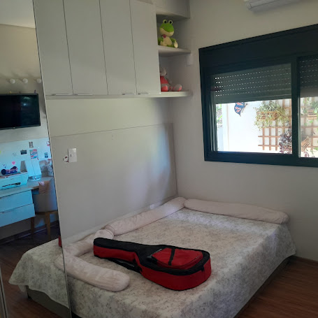 Casa alto Padrão em condomínio Águas lindóia