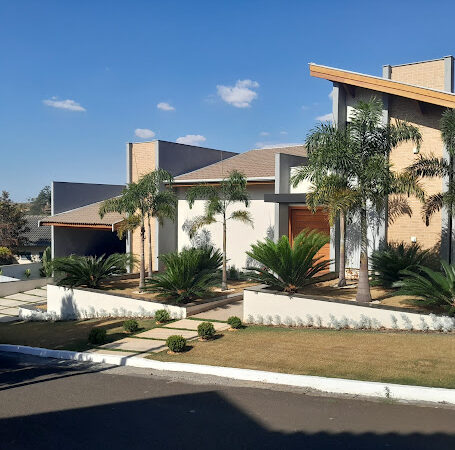 Casa alto Padrão em condomínio Águas lindóia