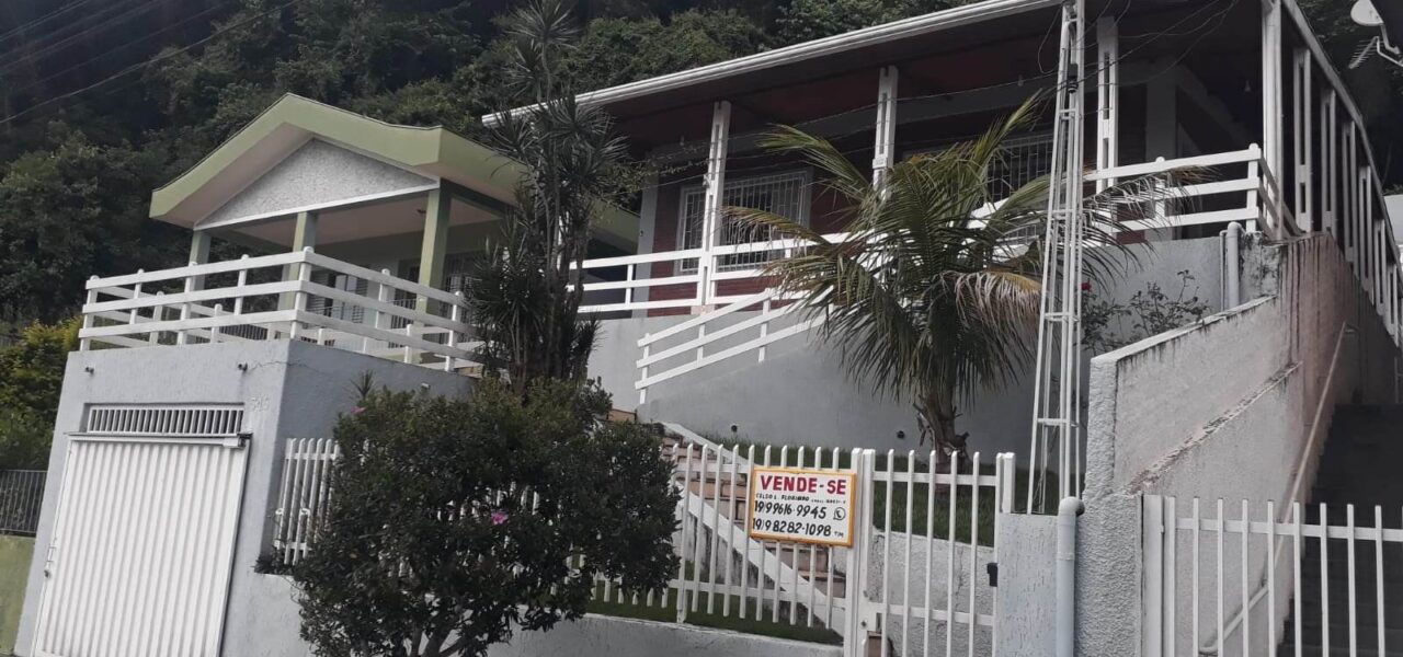 Belíssima casa na Vila Beatriz.