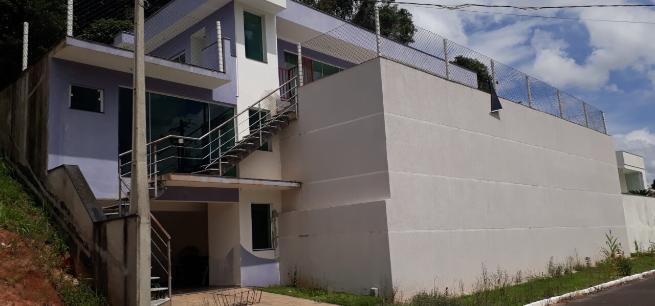 Casa Em Condomínio Fechado